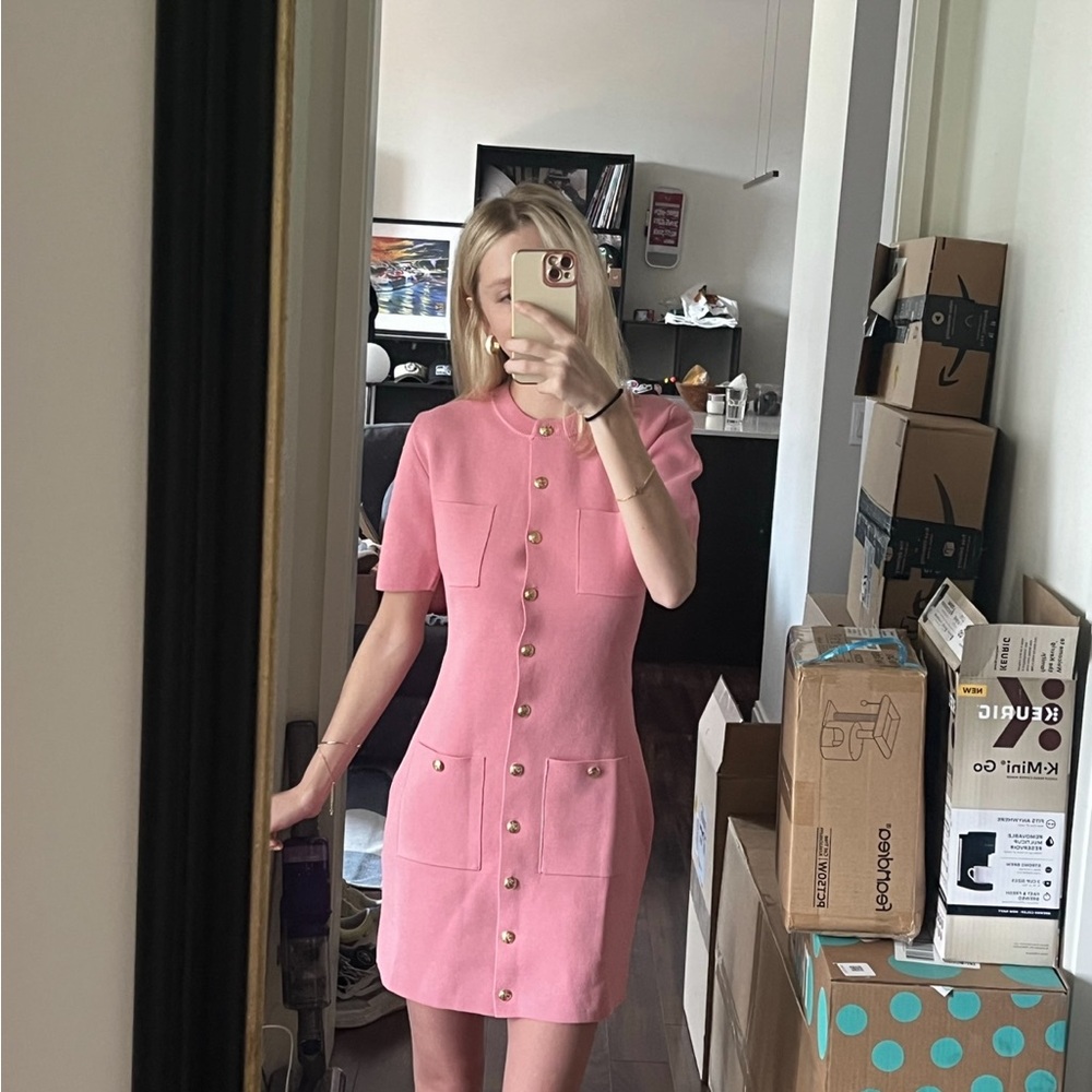 Elegant Pink Button-Up Dress